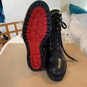 New Louboutin Spike Boots (39)